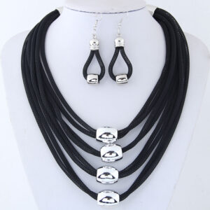 Collar y Arete conjunto Cordon (Negro)
