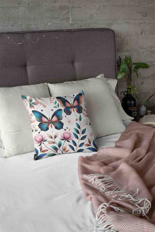 Cojines infantiles decoración con mariposa Mod.Alas Botánicas