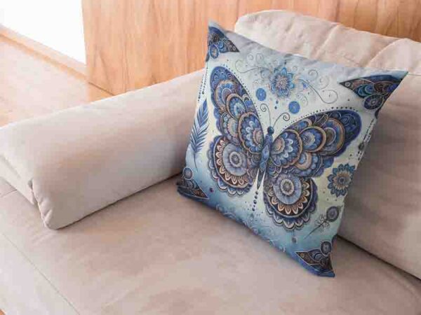 Cojín decoración de cuarto con mariposas Mod.Alas de Paz Profunda