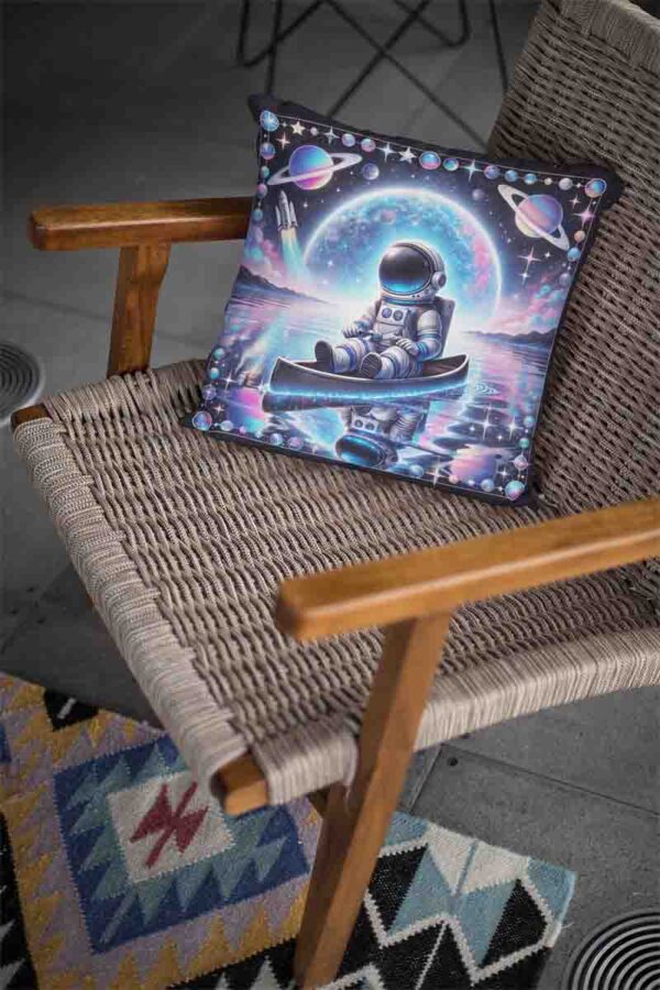 Fundas para cojines decorativos decoracion astronauta Mod.Navegante del Infinito - Image 3