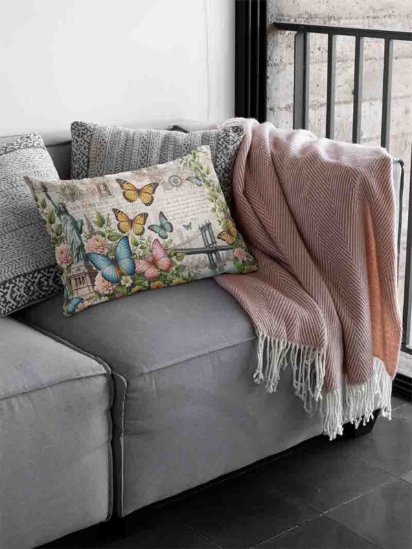 Fundas almohadas decorativas para cama mariposas aesthetic  Mod.Postales de Nueva York - Image 3