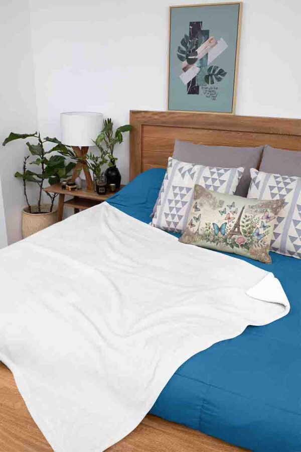 Funda de almohada mariposas aesthetic Mod.Suspiros de la Torre Eiffel - Image 2