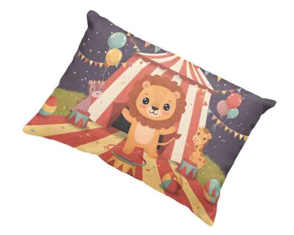 Funda infantil para almohada con diseño divertido de Circo Mod. Kiut Rey Leoncito - Image 2