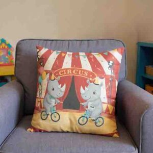Cojin decorativo animales de circo para habitación infantil Mod. Kiut Rinobici