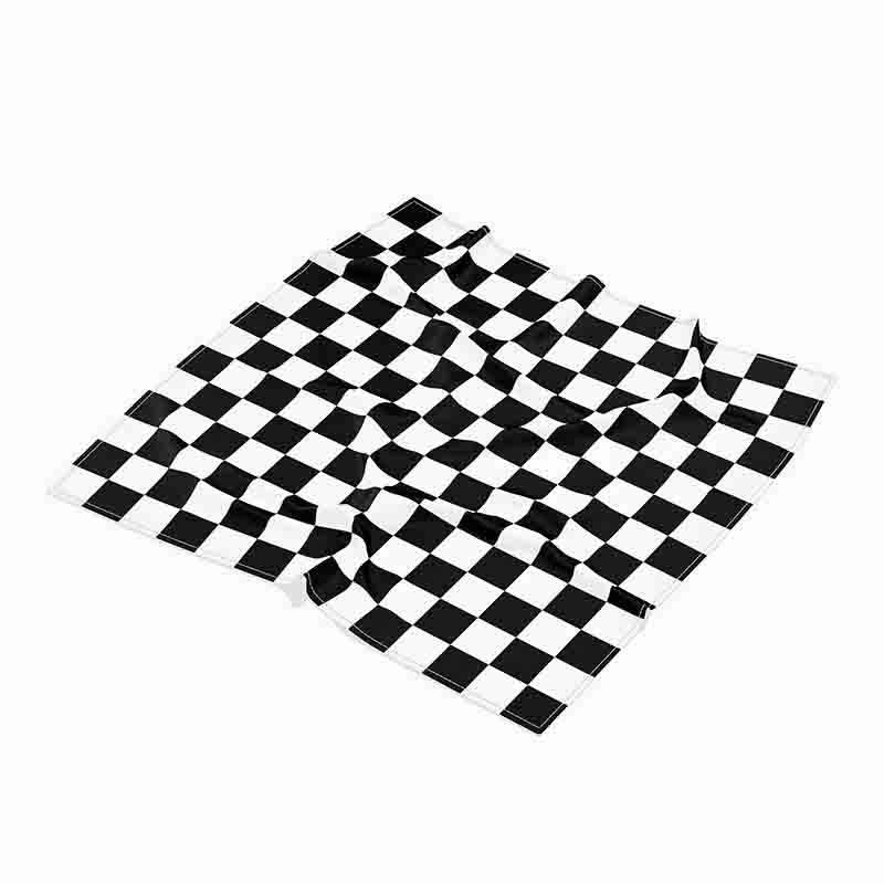 Mascada Modelo Duke con Diseño Cuadros Blanco y Negro Estilo Ajedrez 60x60 cm. - Imagen 5