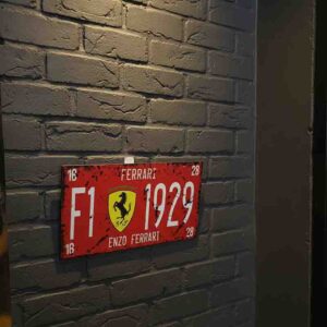 Placa Decorativa Ferrari F1 1929 Vintage en MDF 30x15 cm.