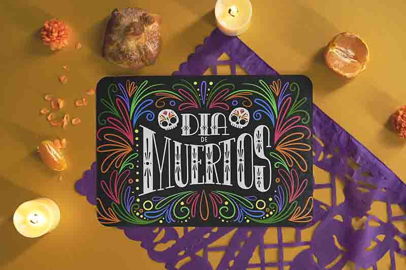 Mantel Individual Día de Muertos Modelo Noche de Muertos con Calaveras Mexicanas y Diseño Floral.
