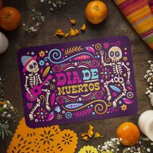 Mantel Individual Día de Muertos Modelo Noche de Calaveras con Esqueletos, Flores y Diseño Mexicano Colorido.