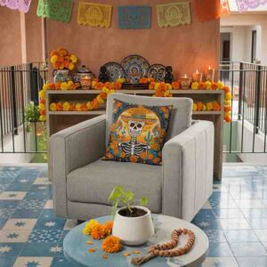 Cojín Decorativo Día de Muertos Modelo Esqueleto con Sombrero Charro, Elige en Variantes con Relleno o sin Relleno 45x45 cm.