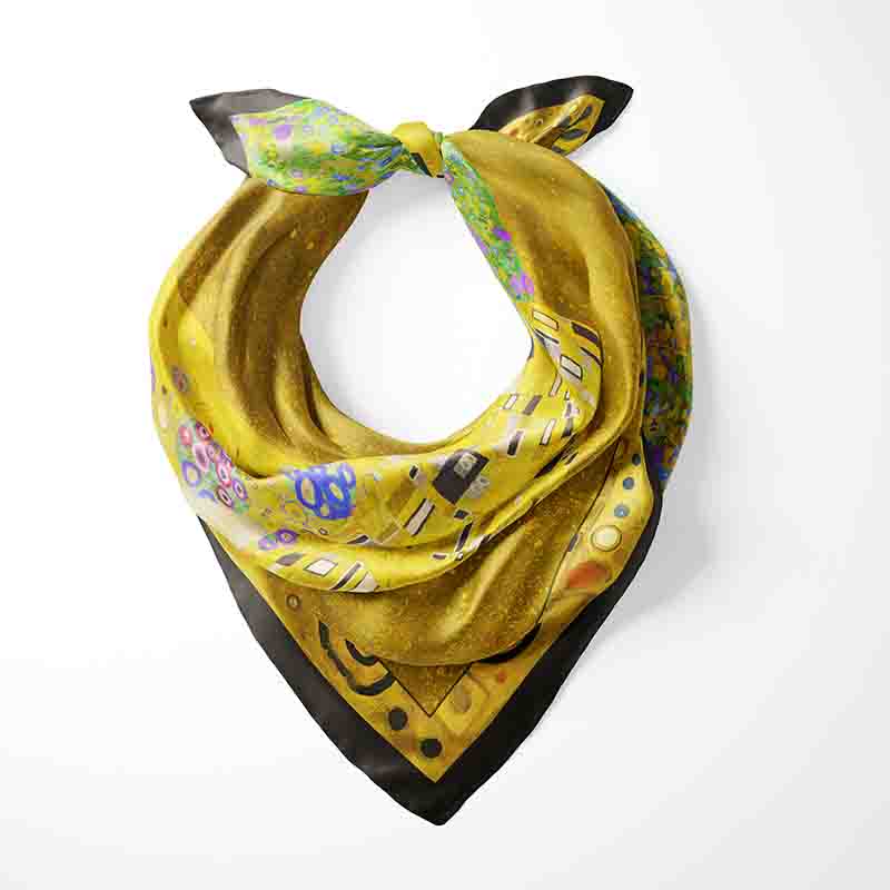 Mascada Satinada para Mujer Modelo El Beso con Diseño Artístico, Estampado Decorativo y Acabado Elegante. - Imagen 5