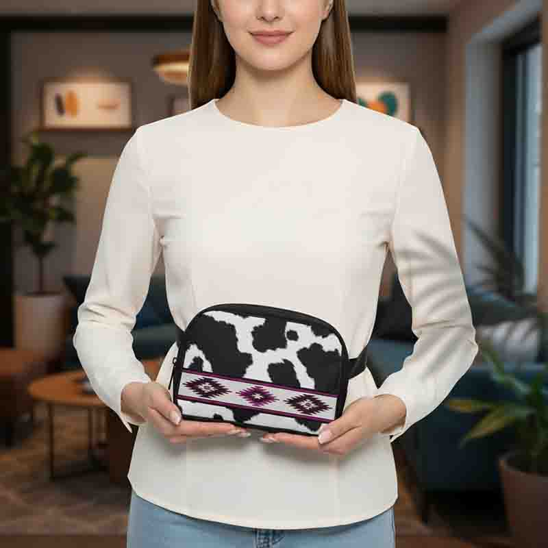 Cangurera Modelo Vaca con Detalles Étnicos Crossbody Ajustable para Mujer. - Imagen 6